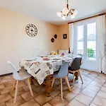 Pour Professionnel, 3 Chambres, 6 Pers, Parking, Jardin & Wi-fi Tatil Evi Saint-Simon (Cantal)