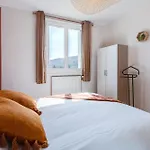Pour Professionnel, 3 Chambres, 6 Pers, Parking, Jardin & Wi-fi Tatil Evi Saint-Simon (Cantal)