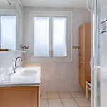 Pour Professionnel, 3 Chambres, 6 Pers, Parking, Jardin & Wi-fi