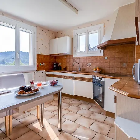 Tatil Evi Le Moussarie, Pour Professionnel, 3 Chambres, 6 Pers, Parking, Jardin & Wi-fi *
