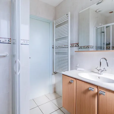 Pour Professionnel, 3 Chambres, 6 Pers, Parking, Jardin & Wi-fi 펜션