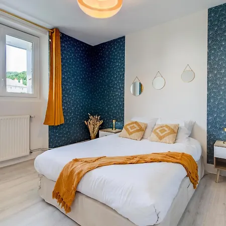Pour Professionnel, 3 Chambres, 6 Pers, Parking, Jardin & Wi-fi Дом отдыха *