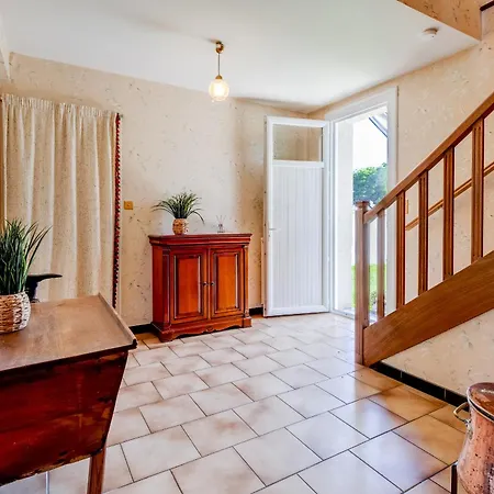 Le Moussarie, Pour Professionnel, 3 Chambres, 6 Pers, Parking, Jardin & Wi-fi * Saint-Simon (Cantal)