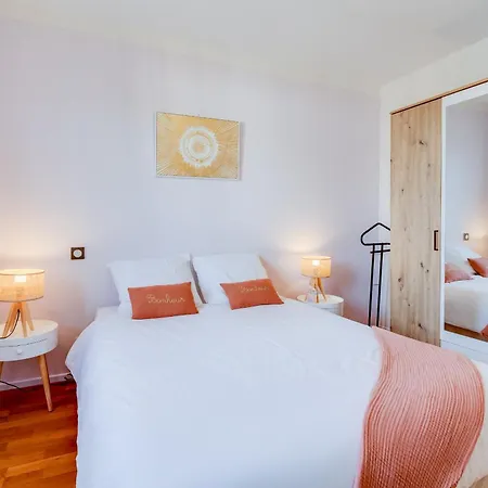 Pour Professionnel, 3 Chambres, 6 Pers, Parking, Jardin&wi-fi Hébergement de vacances Saint-Simon (Cantal)