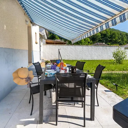 Hébergement de vacances Pour Professionnel, 3 Chambres, 6 Pers, Parking, Jardin&wi-fi *