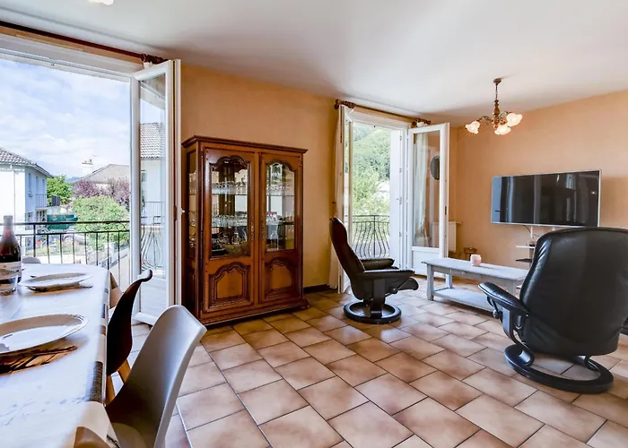 Pour Professionnel, 3 Chambres, 6 Pers, Parking, Jardin & Wi-fi 펜션 Saint-Simon (Cantal)