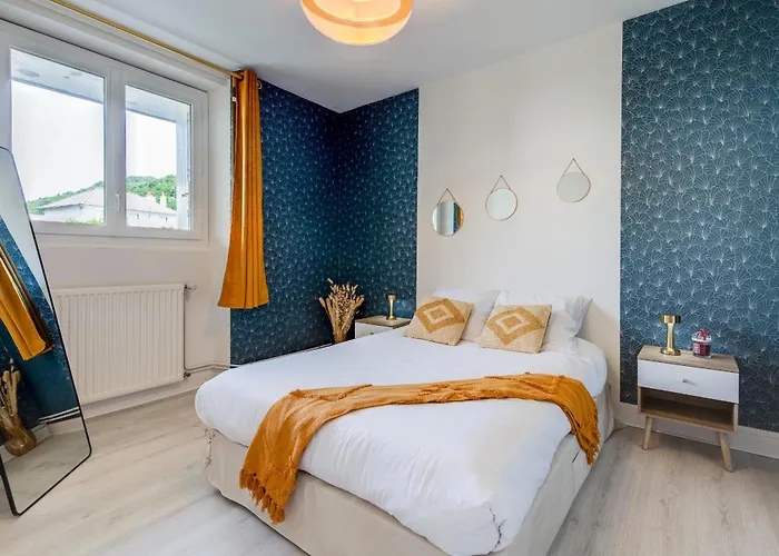 Pour Professionnel, 3 Chambres, 6 Pers, Parking, Jardin & Wi-fi 펜션 *