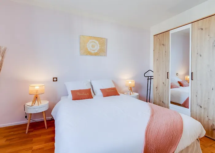 Pour Professionnel, 3 Chambres, 6 Pers, Parking, Jardin & Wi-fi 펜션 Saint-Simon (Cantal)